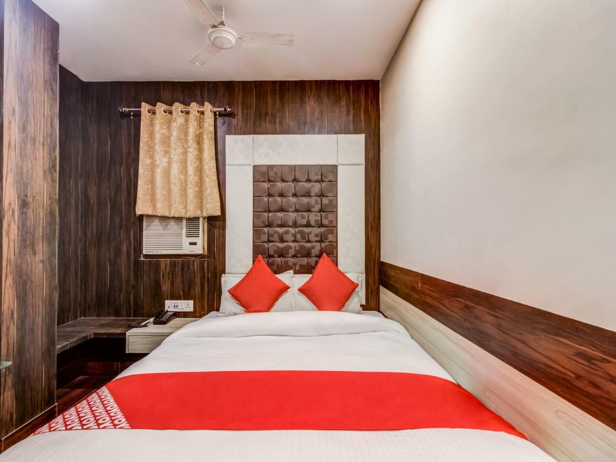 Oyo 24171 Hotel Meridian Jamshedpur Exterior foto